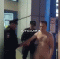 Пьяный омич устроил стриптиз у здания аэропорта - ГТРК Омск