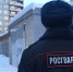 В Омске неадекватный мужчина жестоко «избивал» машины - РИА Омск-Информ
