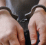 В центре Омска отморозок грабил и бил по лицу прохожих и нападал на них с ножом - ИА Омскрегион