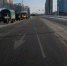 С новой дороги на Левобережье соскребли асфальт - ИА Омск здесь