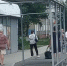 В Чкаловском посёлке Омска остановочный павильон установили задом наперёд — мэрия объяснила, почему - Omsk-news.net