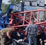 Ростехнадзор установил причины падения крана с машинисткой на стройплощадке в Новосибирске - Om1.Ru
