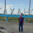 Глава Большеуковского района Сергей Казначеев привёз в Стаханов наборы канцелярских товаров - 12 канал