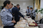 Для сотрудников УФСИН России по Омской области организована выставка-продажа товаров, произведенных в исправительных учреждениях