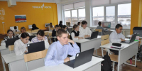По поручению Виталия Хоценко школу в селе Курносово оборудовали новым компьютерным классом - Правительство Омской области