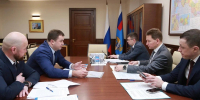 Виталий Хоценко обсудил в Минтрансе РФ восстановление дорог после весеннего паводка в Омской области - 12 канал