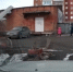В Омске сильный ветер сносит крыши и остановки - 12 канал
