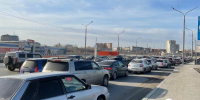 Омск встал в пробки из-за матча «Авангарда» - Om1.Ru
