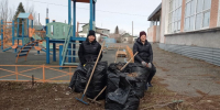 Сотрудники Красноярского Дома культуры вышли на субботник одними из первых - Газета Омский пригород