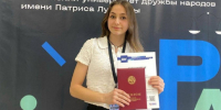 Виталий Хоценко поздравил юную омичку с победой во Всероссийской олимпиаде школьников - 12 канал