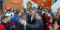 Виталий Хоценко обсудил с Григорием Гуровым развитие молодёжной политики в регионе - 12 канал