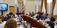 Виталий Хоценко провел заседание Парламентского клуба - ИА Омскрегион