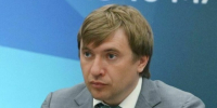 Глава Росмолодежи рассказал, сколько стране нужно молодых волонтеров - Пульс Live