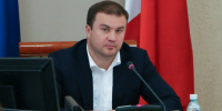 По поручению Виталия Хоценко в Омской области ввели дополнительную меру поддержки детей-сирот - 12 канал