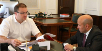 Губернатор Хоценко встретился с руководителями Азовского и Одесского районов - Om1.Ru