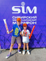 Омские партийцы продемонстрировали отличную спортивную форму на Сибирском международном марафоне