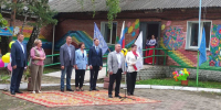 В Омской области торжественно открыли XXIII фестиваль творчества для одаренных детей-инвалидов «Искорки надежды» - Министерство труда и социального развития