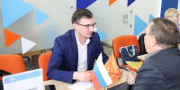 Путь защитника: экскурсия на "Омсктрансмаш" как часть программы поддержки Кадровым центром участников СВО - Министерство труда и социального развития