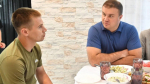 Виталий Хоценко посетил семью участника СВО в Черлакском районе