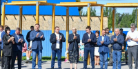 Виталий Хоценко отметил успехи благоустройства села Иртыш - Газета Омский пригород