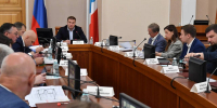 Виталий Хоценко поручил усилить контроль за работой по ремонту дорог и благоустройству - 12 канал