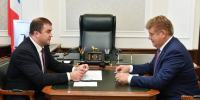 Анатолий Серышев и Виталий Хоценко обсудили важнейшие направления развития Омской области - 12 канал