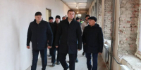 Губернатор Хоценко раскритиковал темпы ремонта школ - Газета Омский пригород