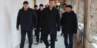 Виталий Хоценко остался недоволен темпами капитального ремонта двух омских школ - 12 канал