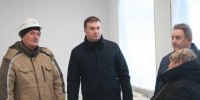 Виталий Хоценко потребовал ускорить работы по капремонту Крутинского лицея - Om1.Ru