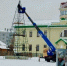 В Омске начали устанавливать главную елку - СуперОмск