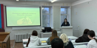 В группе ПСА-9.5 15.11.2025 состоялся кураторский час на тему «История судебной системы» - ОмАЭиП