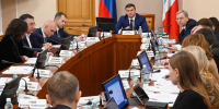Виталий Хоценко провел заседание Проектного комитета Омской области - Правительство Омской области