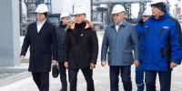 Омский НПЗ посетили Цивилев, Хоценко и Дюков - ИА Омскрегион