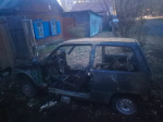 Омский маститый уголовник сжег автомобиль отца своей возлюбленной