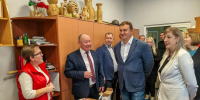 Губернатор Омской области совершает рабочую поездку в Любинский район - 12 канал