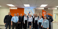 Губернатор Виталий Хоценко дал старт работе Кадрового центра в Знаменском районе Омской области - 12 канал
