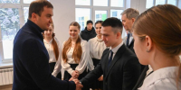 Виталий Хоценко в Усть-Ишиме ознакомился с работой обновленных значимых объектов - Газета Омский пригород