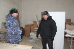 Исправительную колонию № 8 посетили начальник отделения ООО ЧОО «Сармат» Ренат Таштимиров и член Союза Дизайнеров России, волонтер по оказанию гуманитарной помощи участникам СВО Юлия Бойченко