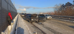На путепроводе в Омске случилась массовая авария