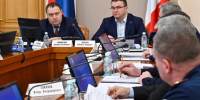 Виталий Хоценко и Дмитрий Шишкоедов провели совместное заседание антитеррористической комиссии и оперативного штаба в Омской области - Газета Омский пригород