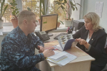 Представитель исправительной колонии № 3 провел рабочую встречу с директором МБОУ «Магистральная СОШ» Ляной Арбузовой