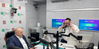 Мэр Омска Сергей Шелест рассказал о покупке новой техники для уборки дорог - СуперОмск