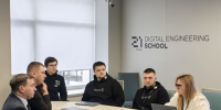 Кавалер двух орденов Мужества Кирилл Лесков прошел стажировку в омской «Школе 21» - ИА Омскрегион