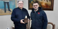 Фонды Омского государственного историко-краеведческого музея пополнились произведением омского мастера-костореза Максима Голуба - Историко-краеведческий музей