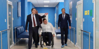 Сенатор Перминов изучил возможности омского Центра протезирования - Om1.Ru