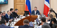 Виталий Хоценко поручил главам муниципалитетов усилить адресную работу с ветеранами СВО - Правительство Омской области
