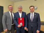 Депутаты горсовета поблагодарили работников ЖКХ за труд.