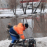 Городские службы продолжают работы по уборке дорог. - Администрация города