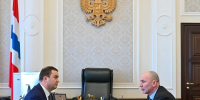 Губернатор Омской области  и глава Рособрнадзора обсудили подготовку региона к проведению ЕГЭ - Вечерний Омск