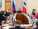 Виталий Хоценко обсудил развитие Омской области с депутатами и сенаторами